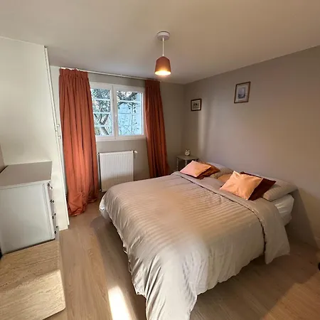Villa Maison Grand Paris Avec Jardin Et Parking Prive Proche Rer B Et M14